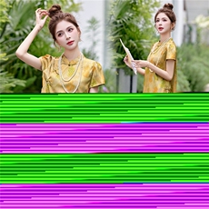 黄色