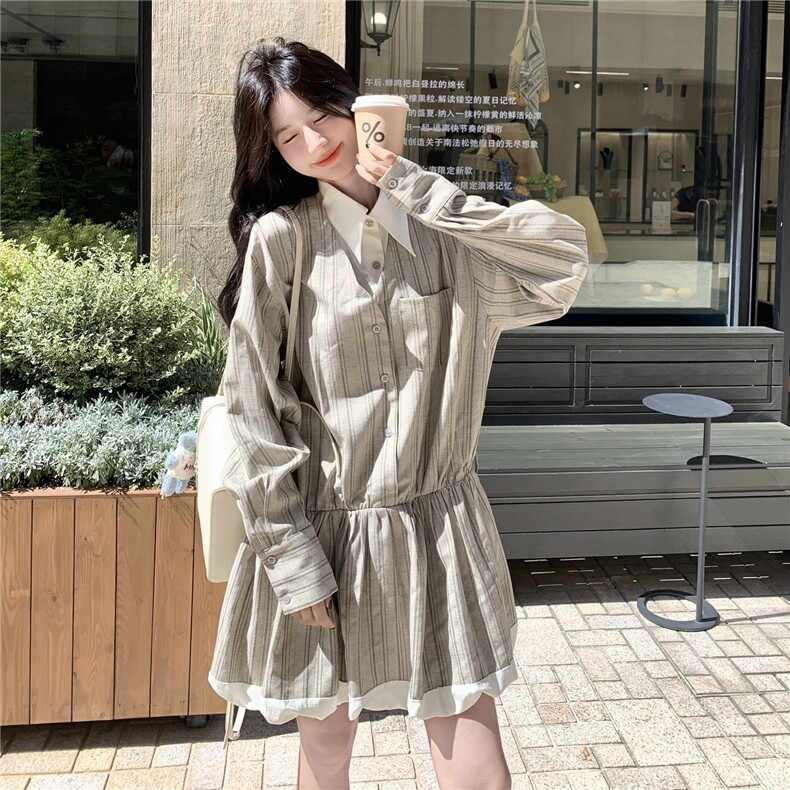 学院风条纹衬衫连衣裙女春秋超火好看小众高级独特漂亮绝美a字裙,女装连衣裙,2C201