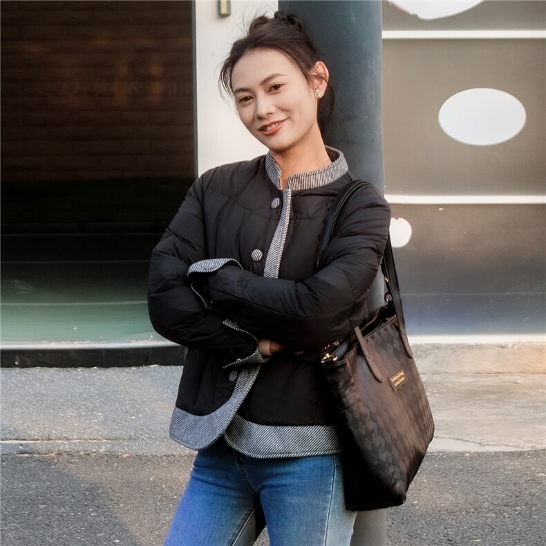 2025新款小香风外套立领拼色羽绒服，女装羽绒服，沫晗依美