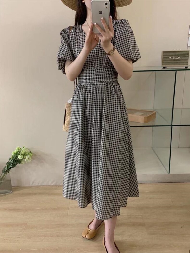 爆单连衣裙火爆，女装连衣裙，唇蔻