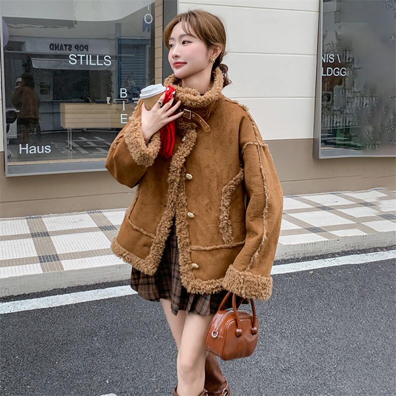 2024冬季新款高级感皮毛一体外套女短款小个子设计落肩毛茸茸上衣,女装羊羔毛/颗粒绒,流量+