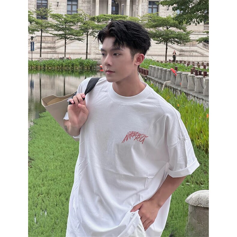 抖音得物 210克现货宽松纯棉美式潮牌印花落肩袖纯棉T恤AT21108图片