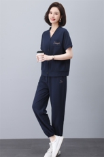 中年妈妈运动服套装洋气2025新款中老年女夏季薄款外套休闲两件套，女装套装/套裙，忆绮罗