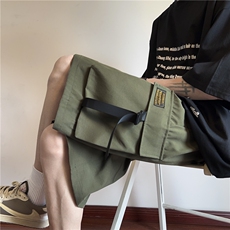 军绿色