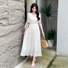 2024夏季新款高级感收腰显瘦气质仙女连衣裙轻薄时尚百搭长裙子，女装连衣裙，网红馆
