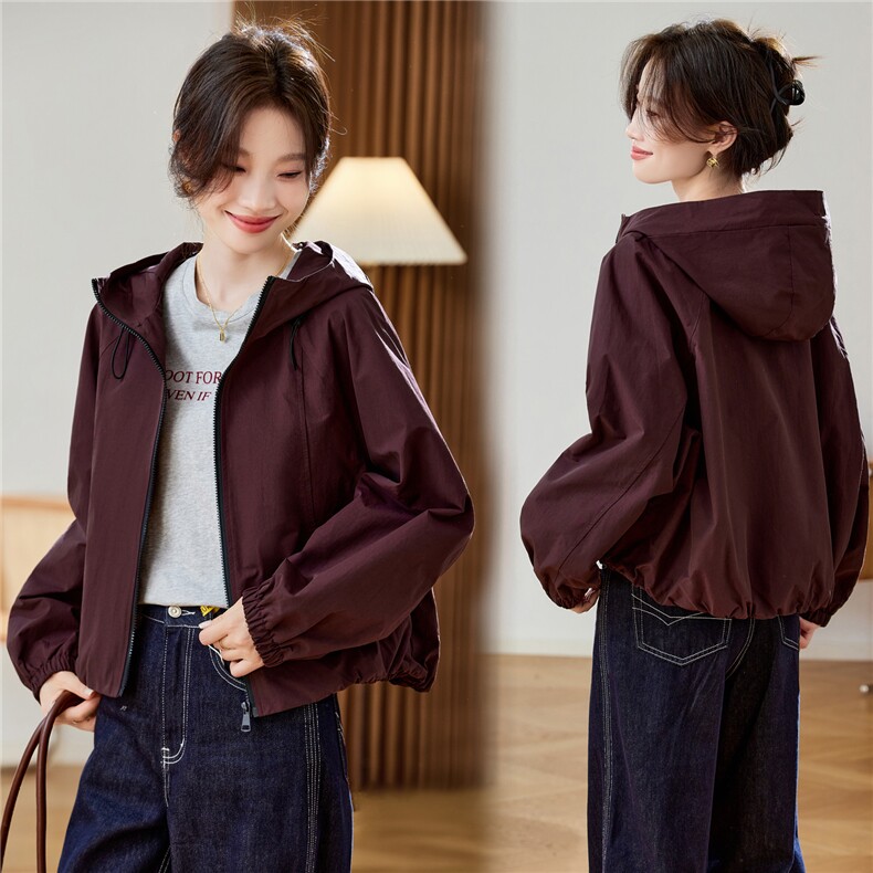 新款宽松连帽抽绳纯色夹克冲锋衣外套2026年春季，女装短外套，简韵佳