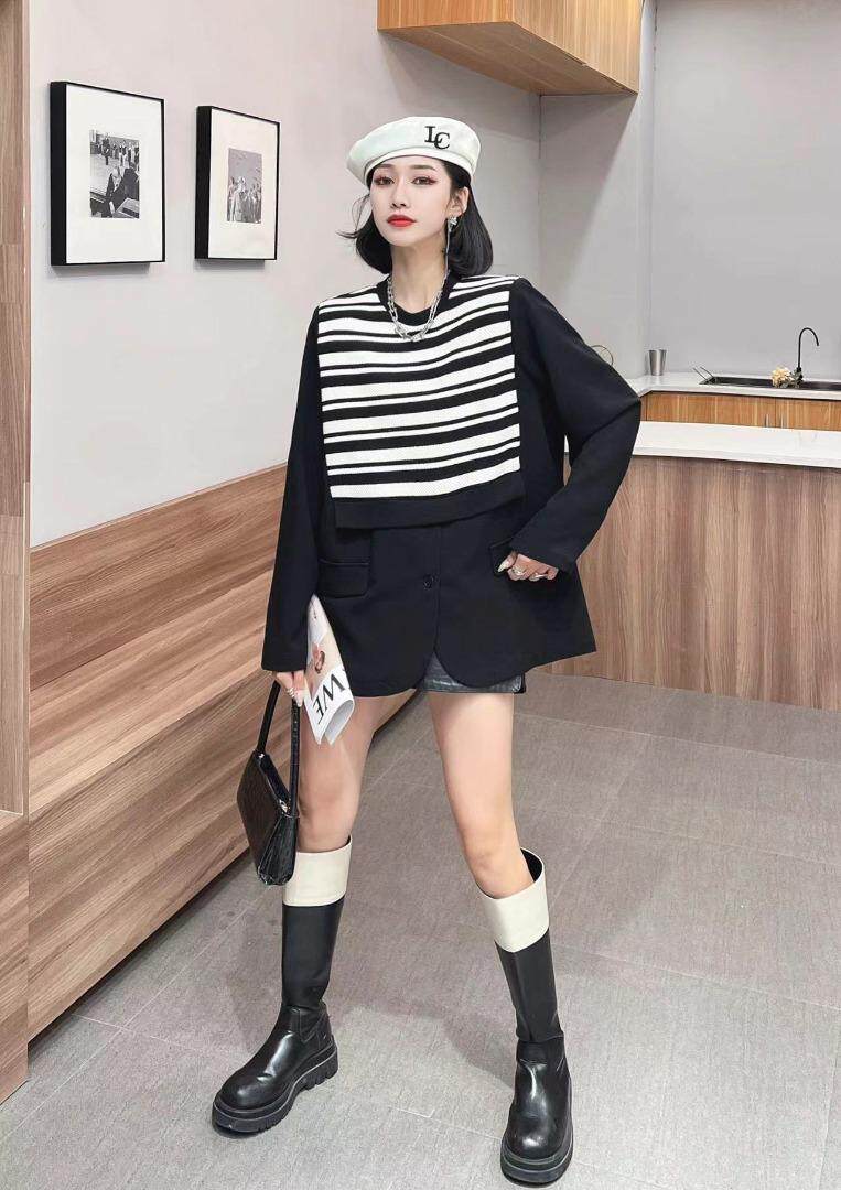 [现货]西装拼接假两件，两色、两个码，女装西装，依柏璐(1F)