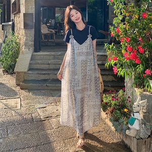 复古波西米亚慵懒风印花连衣裙套装女2025夏新款短袖吊带裙两件套图片