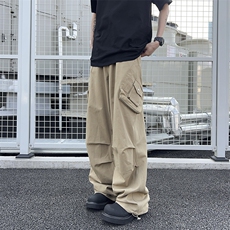 卡其色