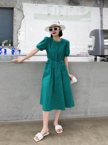 韩版碎花连衣裙，女装连衣裙，玩美