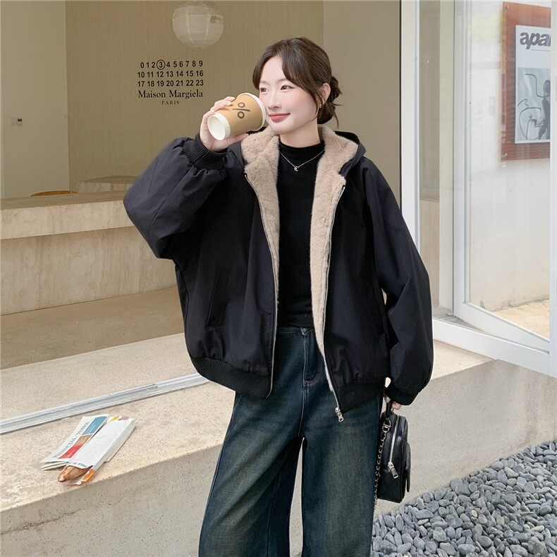 韩系工装风连帽派克服羊羔毛绒外套女冬2025新款保暖加厚加绒外套,女装短外套,艾米莉亚