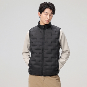 主推新款90绒子轻薄情侣装羽绒服秋冬男款休闲轻薄羽绒服马甲外套图片