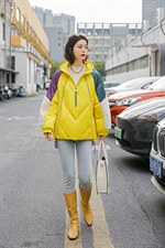 时尚不挑人羽绒服，包容性很强，女装羽绒服，里亚尔