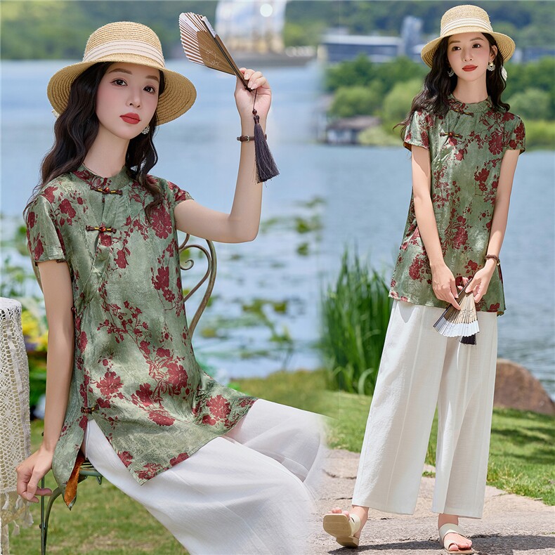 2026年夏季新中式套装，绿低红花中式上衣配白色裤子，松弛显瘦,女装套装/套裙,米莱