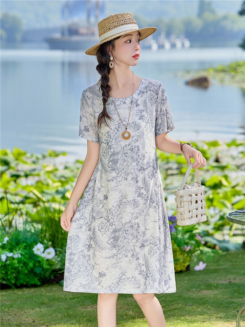 现货2026复古水墨印花连衣裙女夏新款宽松显瘦圆领短袖文艺中长裙,女装连衣裙,鑫鑫格