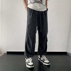 深灰色