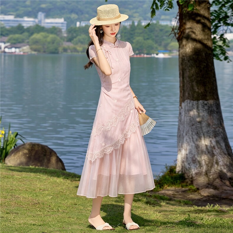 2026新中式改良旗袍连衣裙女夏季复古风立领刺绣假两件中长裙子,女装连衣裙,贝蕾酷儿