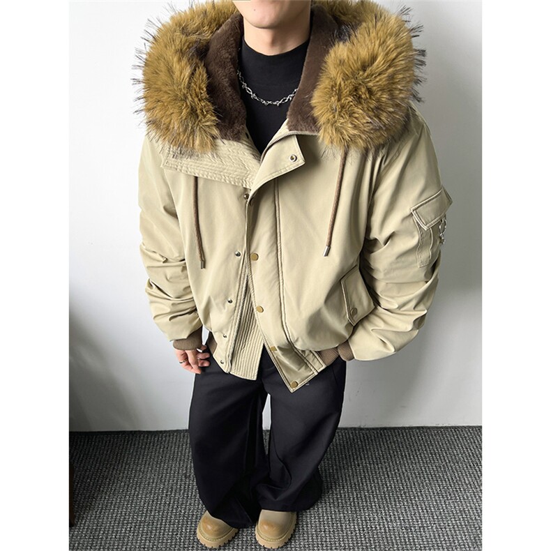 [现货座山雕羽绒服]连帽毛领加厚保暖宽松外套5D1200TP220368，男装羽绒服，电商A102