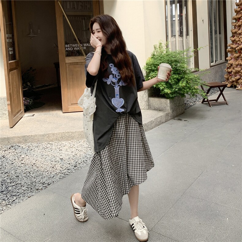 学院风休闲T恤格子半身裙套装女2025夏新款韩版宽松小个子两件套,女装连衣裙,2C201