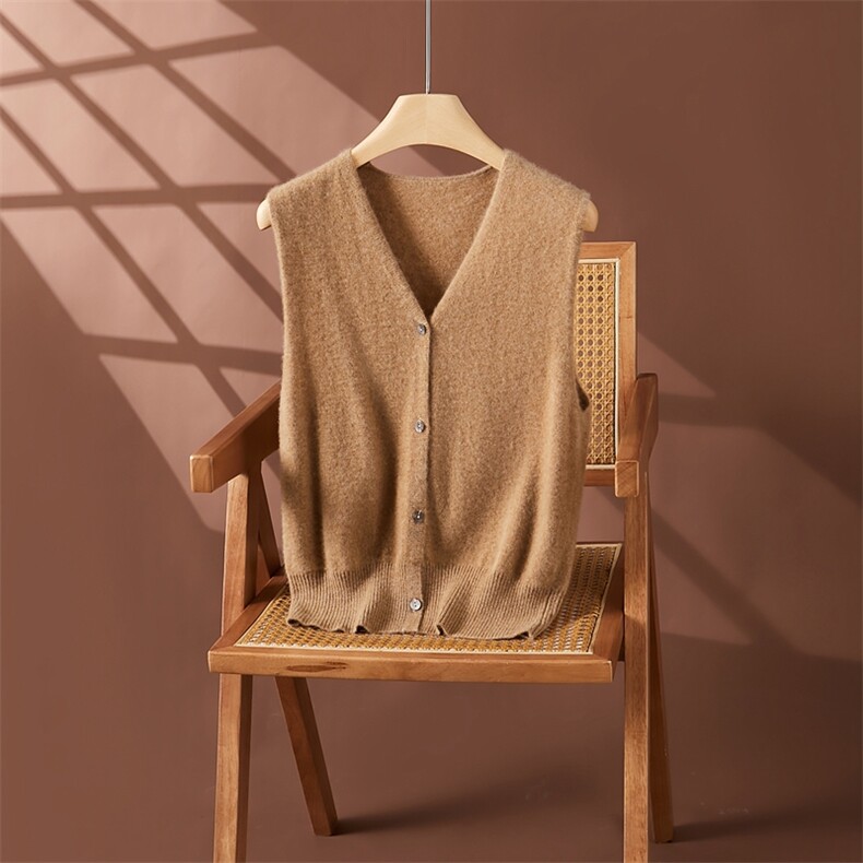 秋新款V领单排扣马甲背心女无袖针织坎肩外穿短款羊绒衫，女装马甲，朵沐纯羊绒