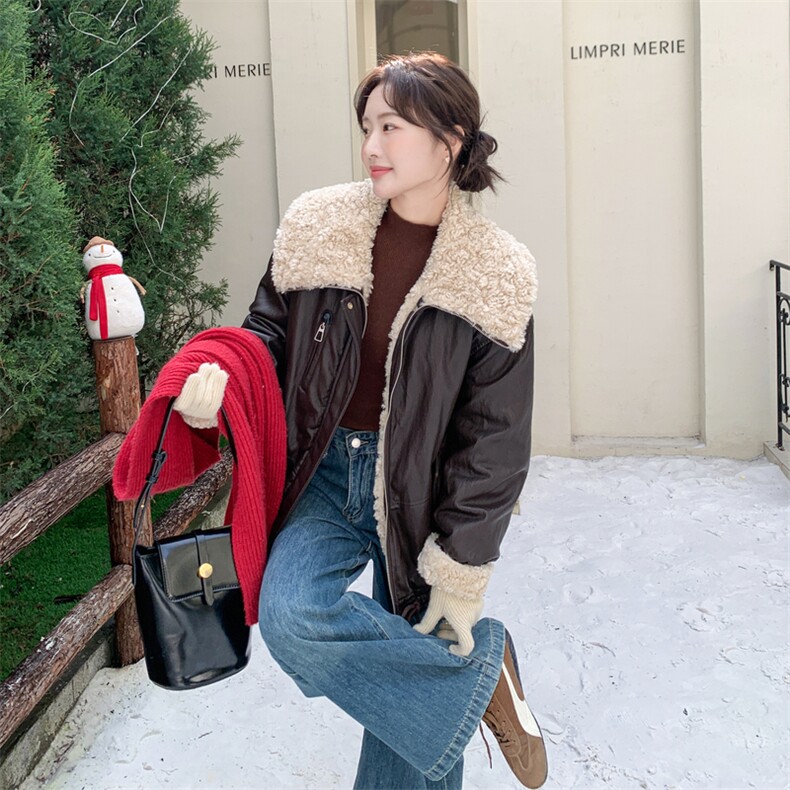 咖色羊羔毛翻领羽绒内胆皮衣外套女2025冬季新款时髦洋气保暖上衣,女装皮衣,艾米莉亚