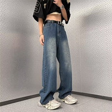 蓝色
