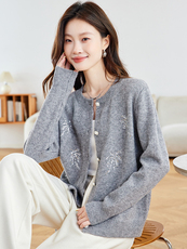 时尚减龄针织开衫女装2025新款设计感好看别致休闲百搭毛衣外套，商品下架区，韩然一族