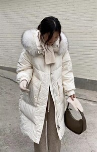 韩版大毛领羽绒服图片