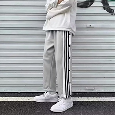 灰色