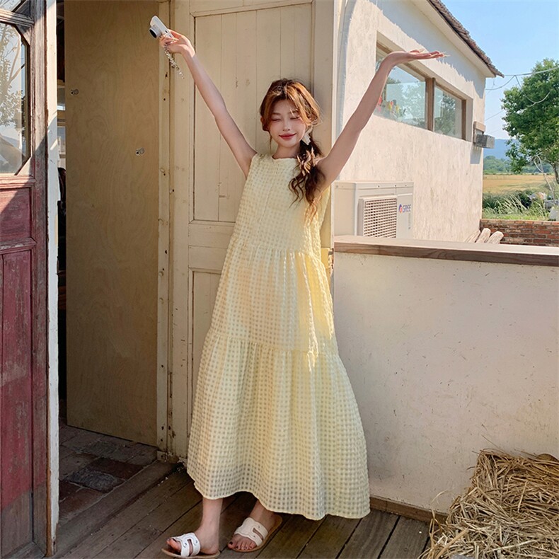 2025夏季新款韩系清纯系减龄格子连衣裙少女感度假风背心裙长裙潮,女装连衣裙,2C125