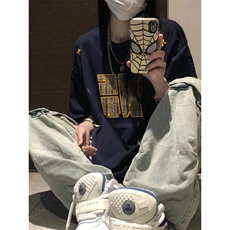 藏青色