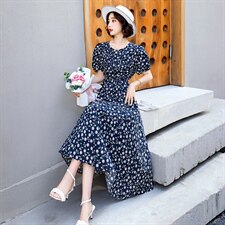 藏青色
