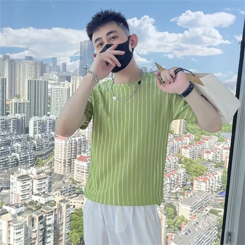 新款男女装时尚短袖宽松潮纯色T恤情侣简约修身潮牌T恤图片