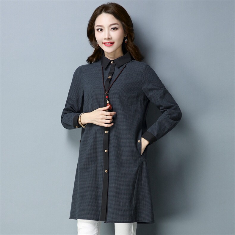 2021年春季长袖中长款修身拼接流苏一字领格子排多扣衬衫，女装衬衫，丽影随形