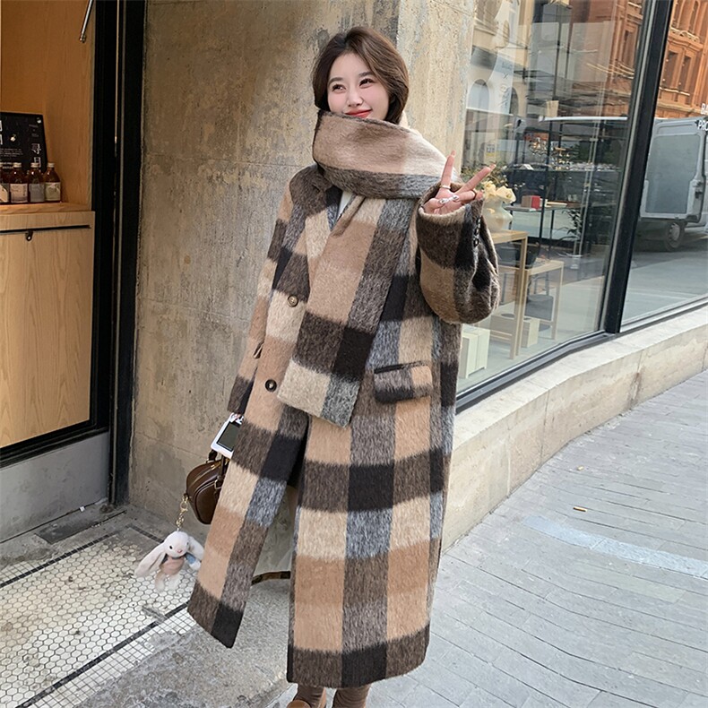 美拉德羽绒内胆格纹呢大衣女秋冬2024新款加厚赫本风毛呢外套爆款,女装羽绒服,2C283