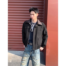 黑色