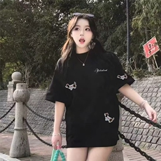 美式复古万针刺绣腊肠小狗签字体字母印花趣味可爱休闲短袖T恤，男装T恤，星座506A