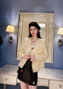 2022春款小香风外套图片