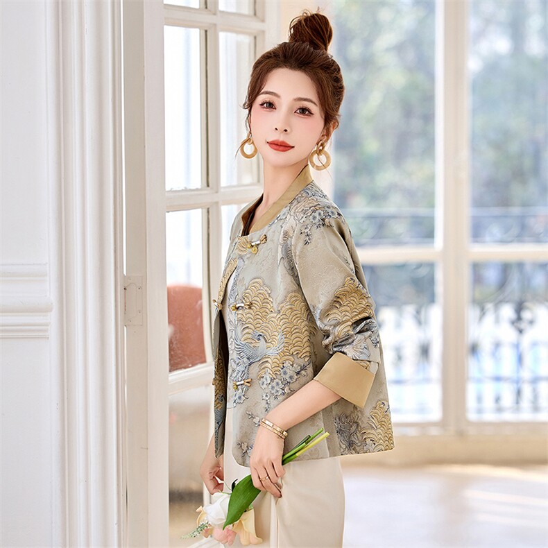2025新款春装缎面宽松复古百搭通勤花色圆领短外套,女装短外套,然然