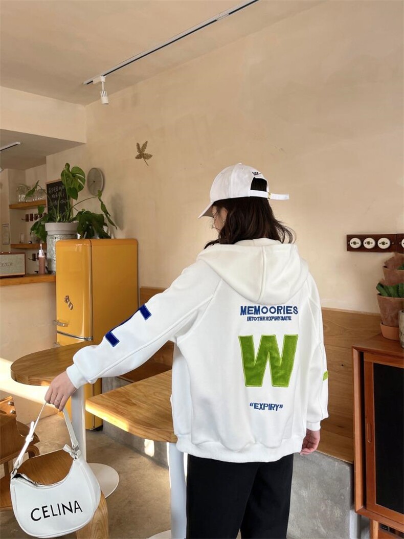 2022年春款字母休闲针织外套，其它，淳沐