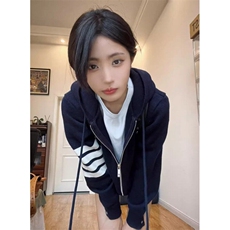 藏蓝色