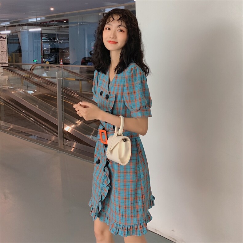 2021年夏季通勤韩版V领中长款双排扣荷叶边裙短袖连衣裙,女装连衣裙,卡莱