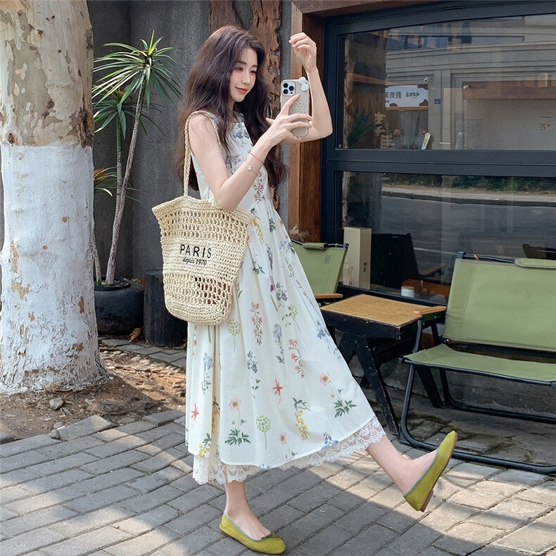 蕾丝花边碎花无袖背心连衣裙女夏2025新款显瘦绝美爆款超好看长裙图片