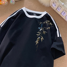 黑色