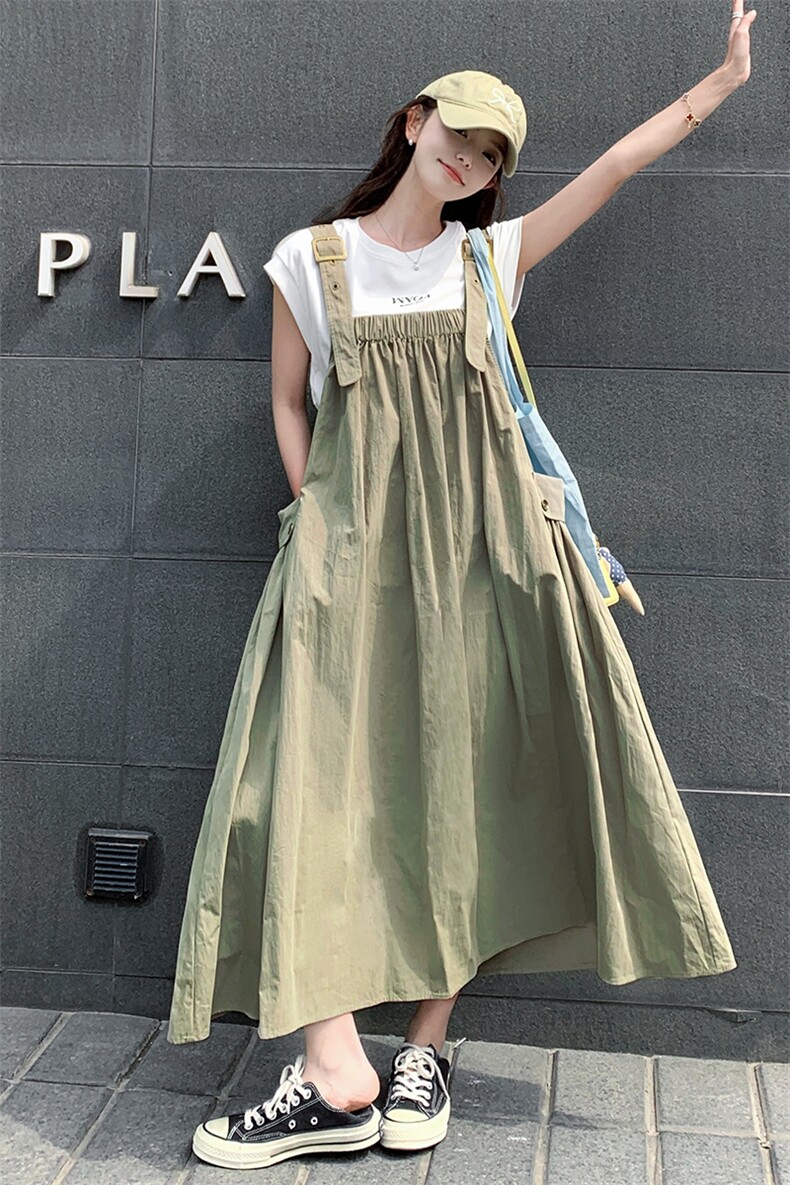 ootd穿搭慵懒风军绿色工装背带连衣裙女夏2025超火好看长裙两件套，女装运动套装，浙宝285（原212）