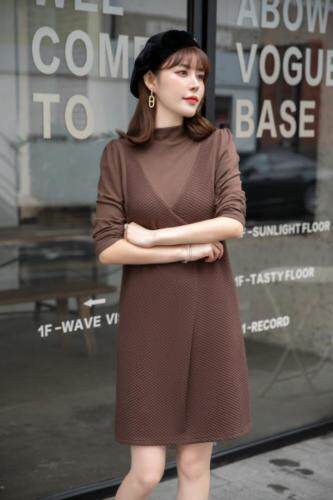 秋装新款上市：针织玻萝纹面料拼接连衣裙M一XXL，女装连衣裙，拉思维加丝