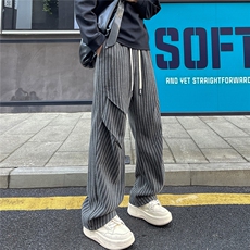 灰色