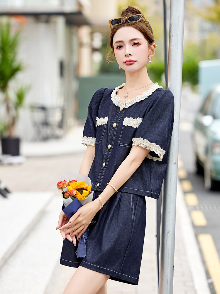 2025夏季新款时尚气质套装花边拼接牛仔上衣休闲阔腿裤两件套,女装套装/套裙,贵人树