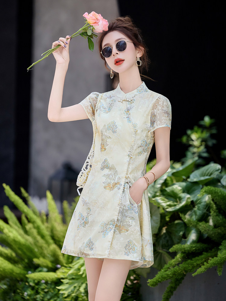 新中式刺绣改良旗袍裙套装女2025夏装时尚钉珠提花减龄短裤两件套,女装套装/套裙,曼琳思菲