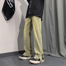 泥黄色